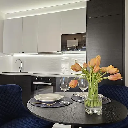 Huoneisto Luxcityhome 300m Metro With Glass Balcony