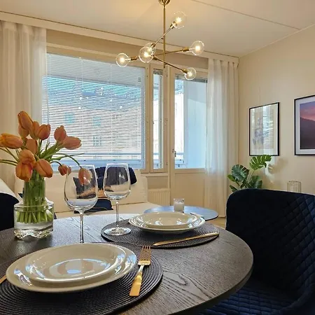 Luxcityhome 300m Metro With Glass Balcony Huoneisto