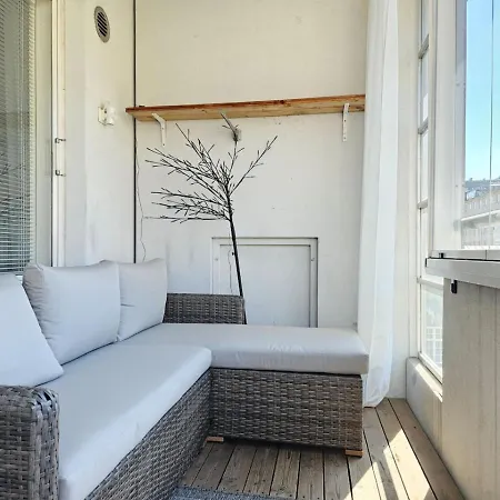 Luxcityhome 300m Metro With Glass Balcony Helsinki