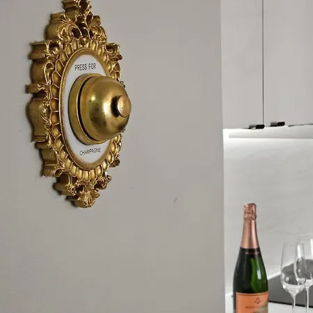 Luxcityhome 300m Metro With Glass Balcony * Helsinki